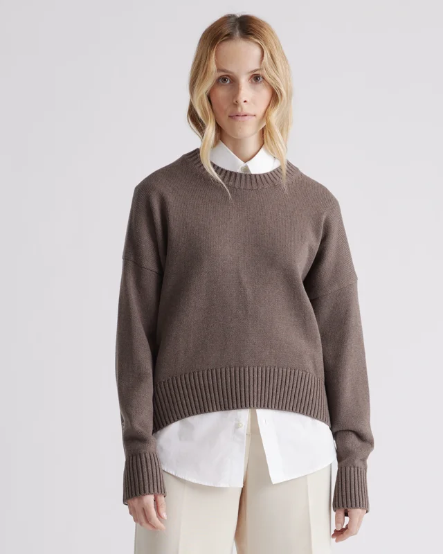 100% Organic Cotton Boyfriend Crew Sweater in Heather Brown, Size M