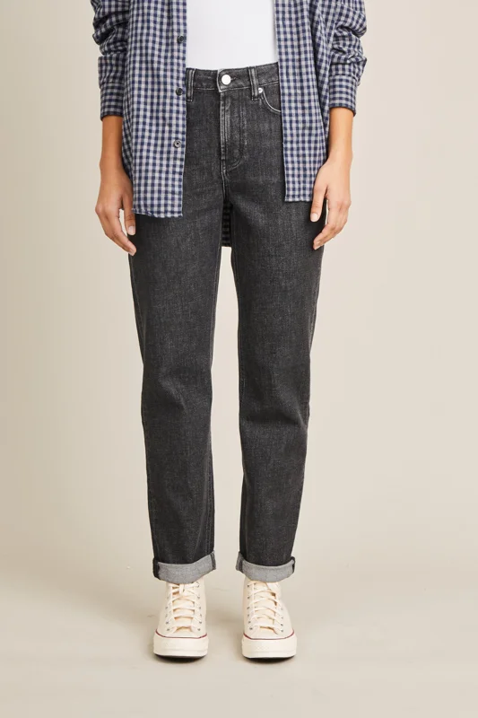 Girlfriend jeans in grey - 32 EU - 22 US